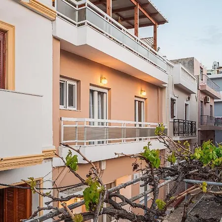 Апартаменты Alpha & Omega *