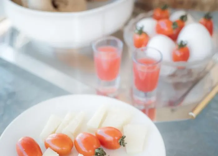 Alpha & Omega Karpathos Town (Pigadia)