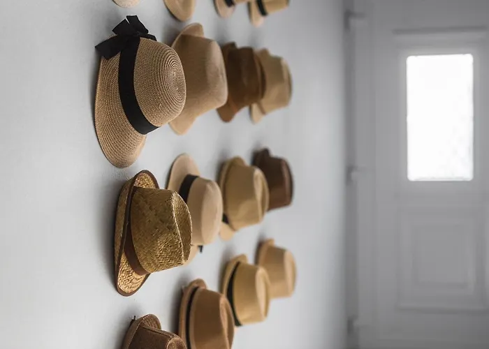 Alpha & Omega Daire *